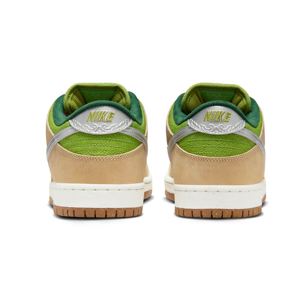 NIKE SB シューズ DUNK LOW PRO WC "ESCARGOT" FQ7585-200 02