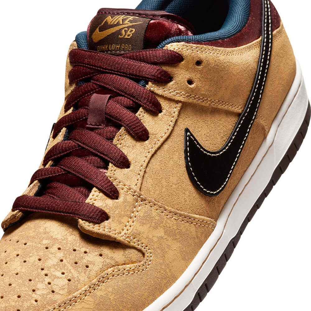 NIKE SB / DUNK LOW PRO "CITY OF CINEMA" FZ1278-200 09