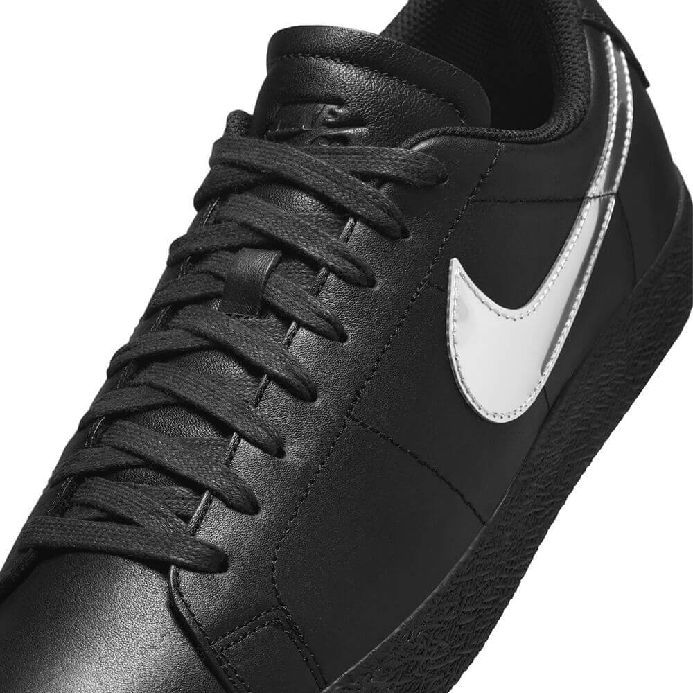 NIKE SB シューズ ZOOM BLAZER LOW QS x "DANCER" HJ6703-001 09