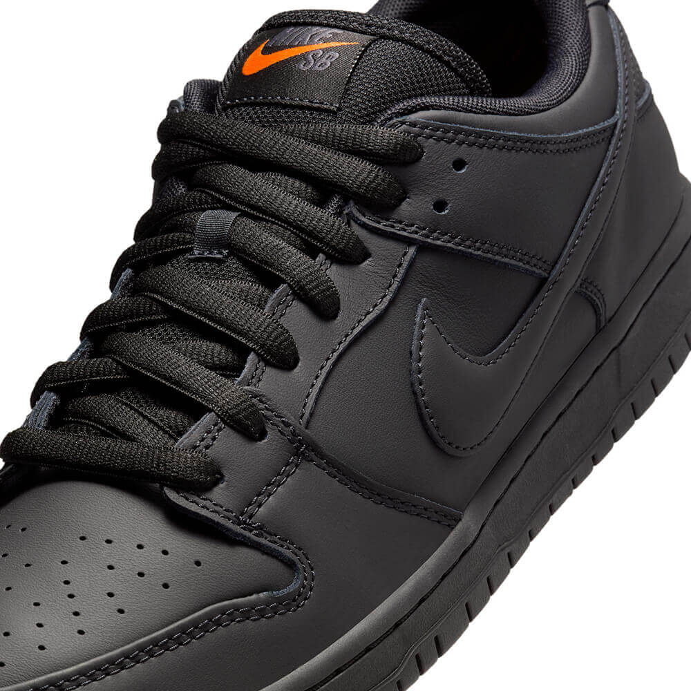 NIKE SB / DUNK LOW PRO ISO "TRIPLE BLACK" FJ1674-001 08