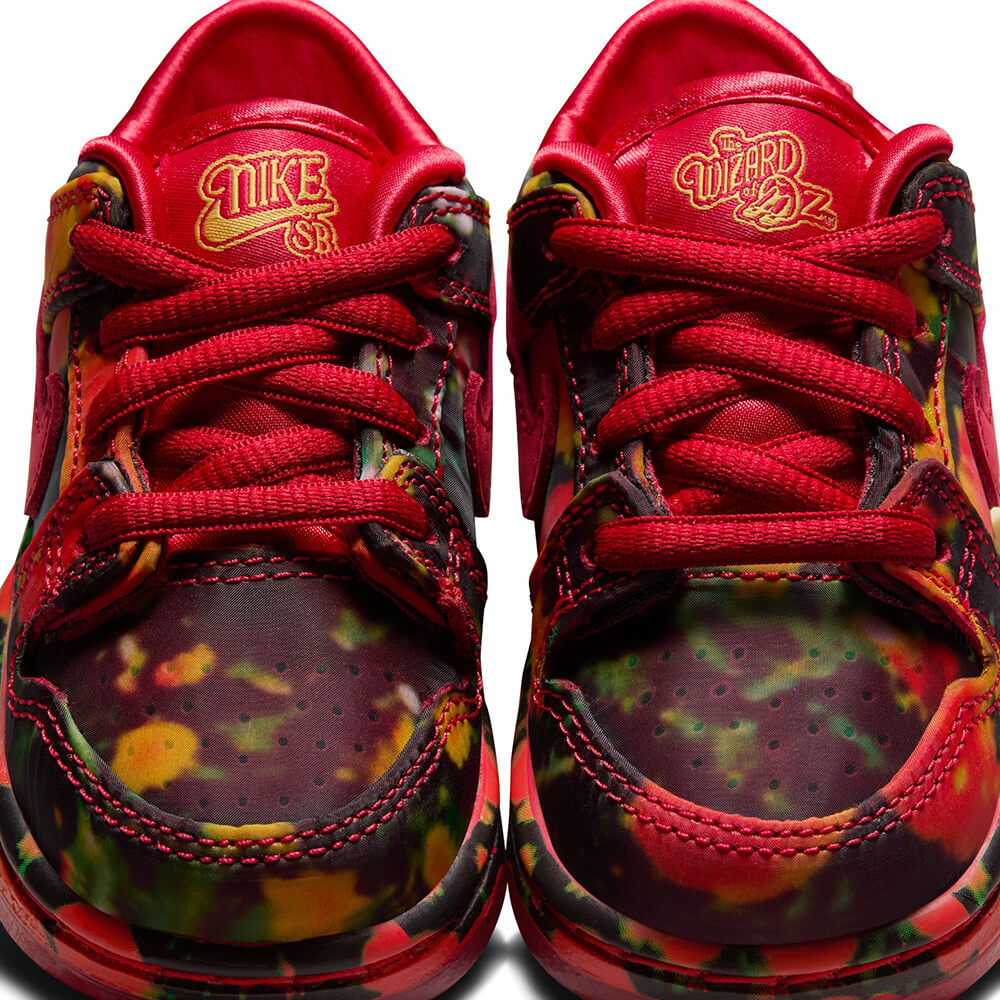 NIKE SB / DUNK LOW PRO QS (TD) x "The Wizard of Oz" FZ1237-600 10