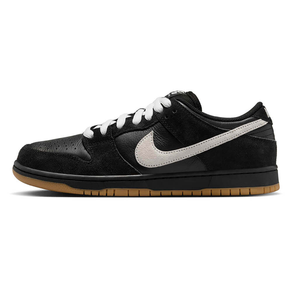 NIKE SB シューズ DUNK LOW PRO "BLACK / WHITE / GUM" HF3704-003 04