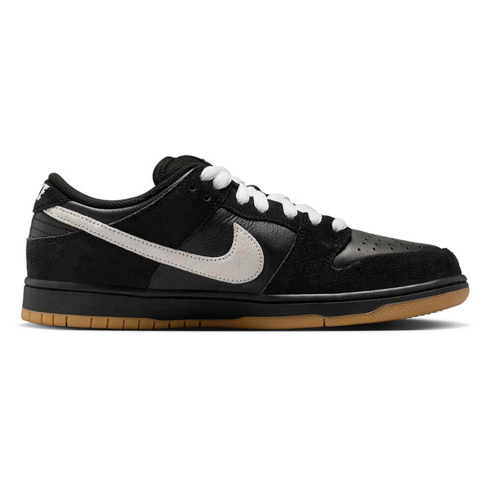 NIKE SB シューズ DUNK LOW PRO "BLACK / WHITE / GUM" HF3704-003 05