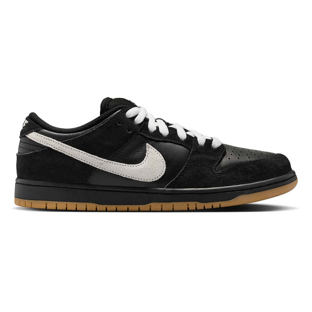 NIKE SB シューズ DUNK LOW PRO "BLACK / WHITE / GUM" HF3704-003 06