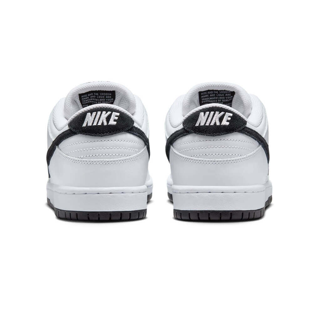 NIKE SB シューズ DUNK LOW PRO "WHITE / BLACK / WHITE" HF3704-100 02