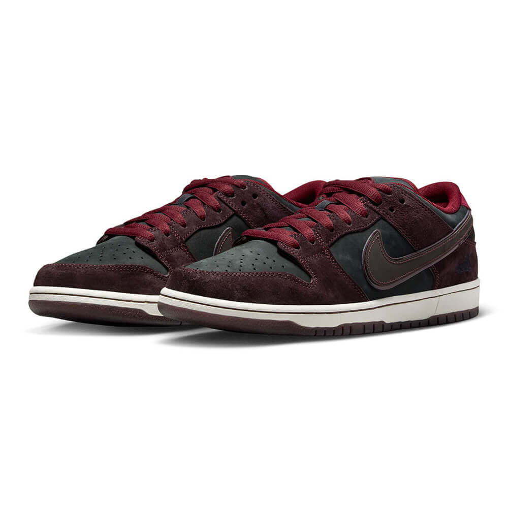 【商品情報】 NIKE SB シューズ DUNK LOW PRO QS x “RIOT SKATESHOP”